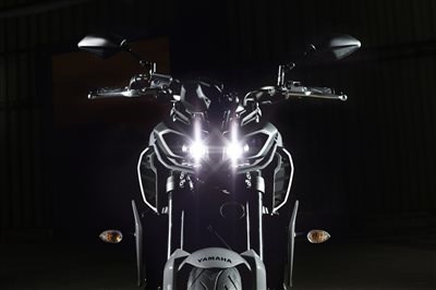 Neuheit Yamaha MT09 '17 eingetroffen - Bild 1 Neuheit Yamaha MT09 '17 eingetroffen - Bild 1
