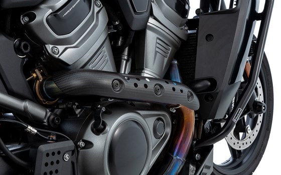 Wunderlich Krümmerschutz- und Hitzeschild für die Harley-Davidson Pan America 1250 aus Carbon - Bild 3