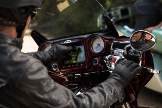 Vorstellung des neuen Indian Motorcycle Ride Command™ touchscreen system auf der 2017 Roadmaster und Chieftain - Bild 2