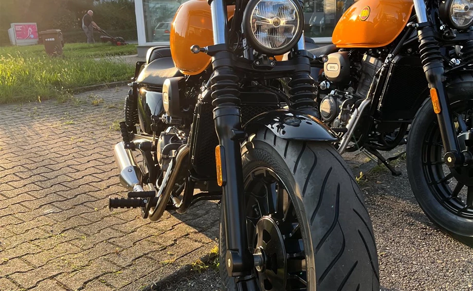 125er Basic BC mit Heckumbau, LED Blinker und rundem Rücklicht Bild 9: 125er Basic BC mit Heckumbau, LED Blinker und rundem Rücklicht
