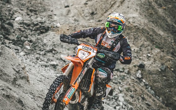 Zwei Enduro Staatsmeistertitel für die KTM Walzer Factory Piloten Maurice Egger und Walter Feichtinger - Bild 8 Zwei Enduro Staatsmeistertitel für die KTM Walzer Factory Piloten Maurice Egger und Walter Feichtinger - Bild 8
