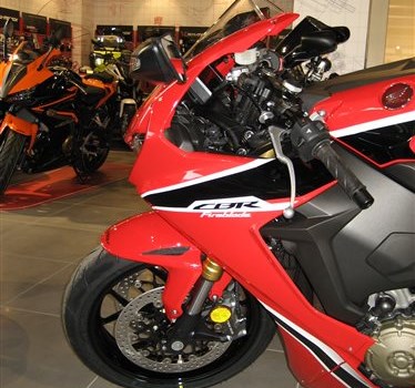 Honda Semmler - Fire Blade 2017 eingetroffen - Bild 3