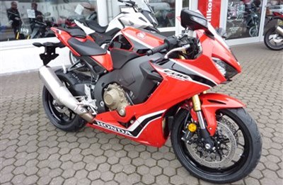 CBR 1000 RR Fireblade ist da !!
