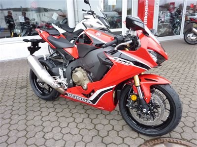 CBR 1000 RR Fireblade ist da !!