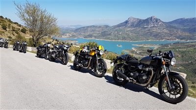 Erste Fahrt mit den 2017er Triumph Bikes