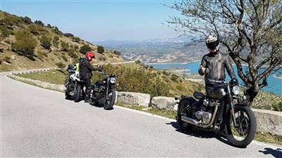 Erste Fahrt mit den 2017er Triumph Bikes