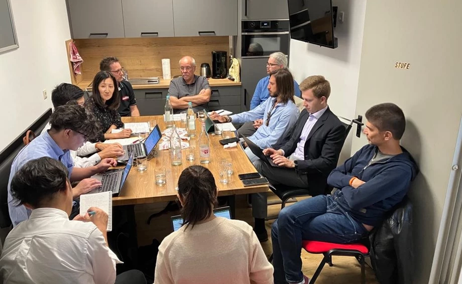 Honda Semmler - Hoher Besuch von Honda Bild 2: Honda Semmler - Hoher Besuch von Honda