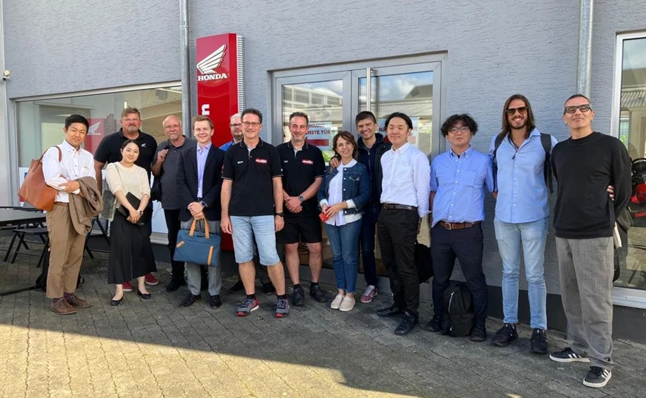 Honda Semmler - Hoher Besuch von Honda Bild 1: Honda Semmler - Hoher Besuch von Honda