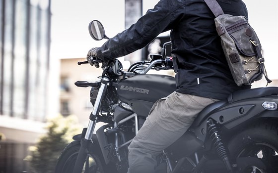 2024 Kawasaki Eliminator 500 - Bild 2