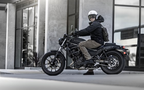 2024 Kawasaki Eliminator 500 - Bild 1