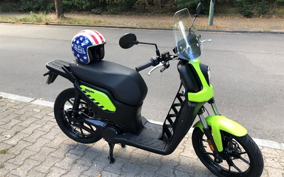 Erste Fahrt mit dem Fantic Issimo City E-Roller - Stadtflitzer - " Made in Italia " Inkl. Rückwärtsgang! - Bild 10