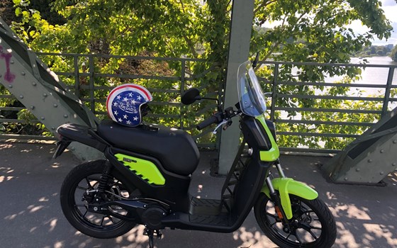 Erste Fahrt mit dem Fantic Issimo City E-Roller - Stadtflitzer - " Made in Italia " Inkl. Rückwärtsgang! - Bild 6