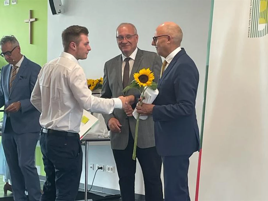 Schulpreis für Kilian Bild 2: Schulpreis für Kilian
