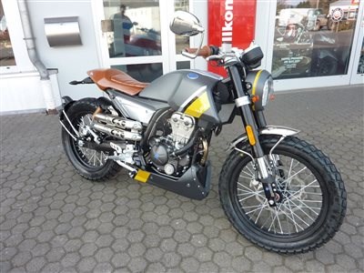 F.B. Modial HPS 125i eingetroffen !