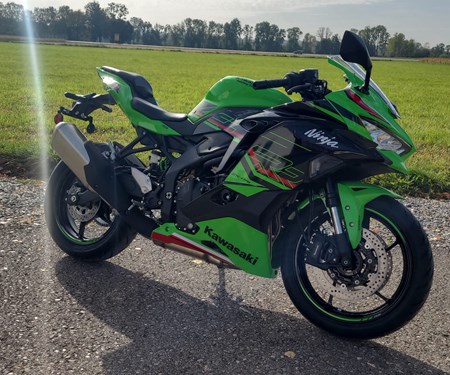 *NEU* Ninja ZX-4RR