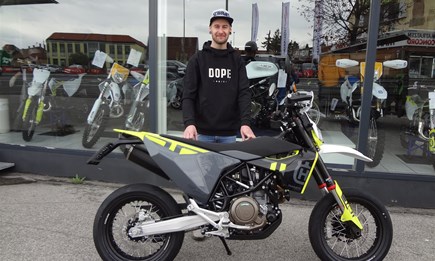 Roll out einer Husqvarna 701