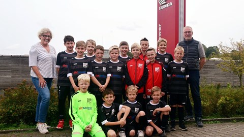 Neuer Trikotsatz für die U11 des FC Bissendorf