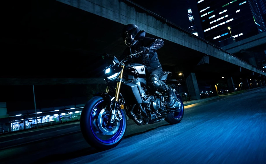 Darkness Refined: Die neue MT-09 SP Bild 2: Darkness Refined: Die neue MT-09 SP