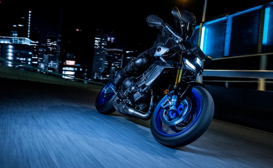 Darkness Refined: Die neue MT-09 SP Bild 3: Darkness Refined: Die neue MT-09 SP