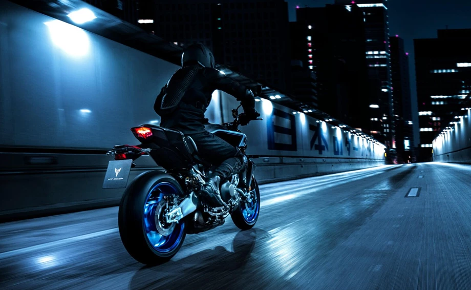 Darkness Refined: Die neue MT-09 SP Bild 7: Darkness Refined: Die neue MT-09 SP
