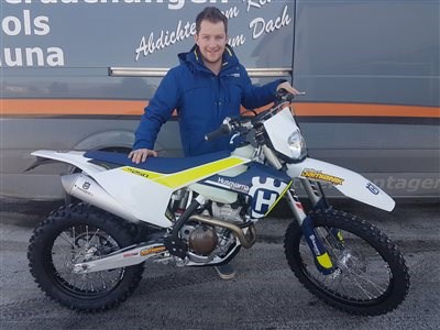 Glettler Patrick mit neuen "Arbeitsgerät" Glettler Patrick mit neuen "Arbeitsgerät"