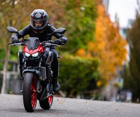 Kawasaki bringt 2024 Schwung in die 500er-Klasse