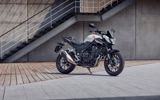 Honda Hornet 2024 - Bild 3