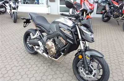 Honda X-ADV , CB650F, CBR650F, CMX 500 Rebel und SH 125 eingetroffen !