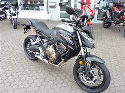 Honda X-ADV , CB650F, CBR650F, CMX 500 Rebel und SH 125 eingetroffen !