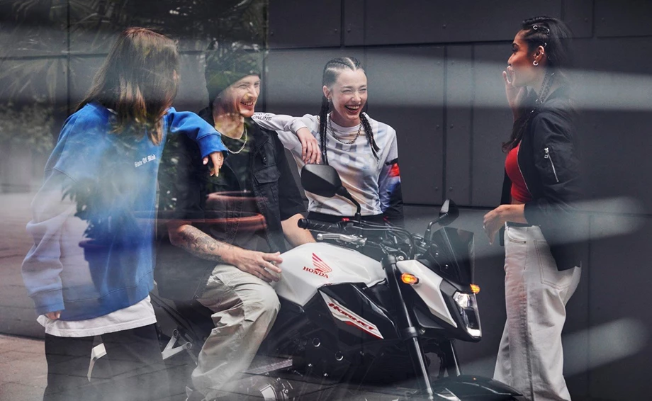 Honda Semmler - 2024er Honda CB500 Hornet Bild 4: Honda Semmler - 2024er Honda CB500 Hornet