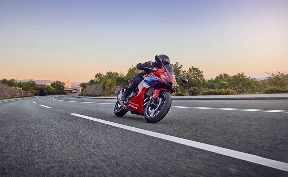 Honda Semmler - 2024er Honda CBR500R Bild 9: Honda Semmler - 2024er Honda CBR500R