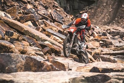 KTM bringt 2-Takt-Modelle EXC TPI mit Kraftstoffeinspritzung