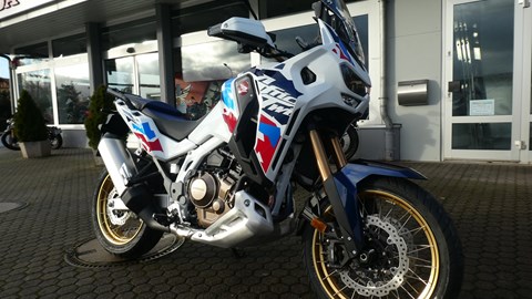 Die neue CRF 1100 Adventure Sports  ist eingetroffen !