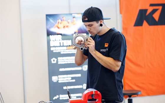  Motorradtechnik-Bronze geht nach Unterstinkenbrunn - Bild 3