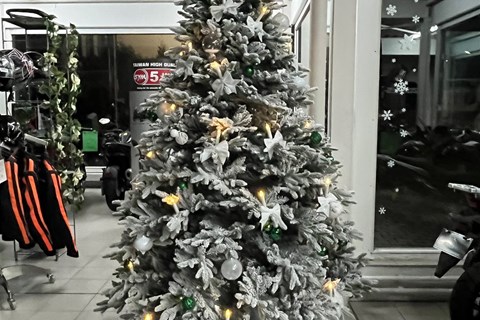 Auto Center Brenner GmbH-News: Weihnachtswünsche 