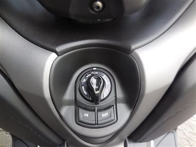 Der neue Yamaha X-MAX 300 - Bild 8
