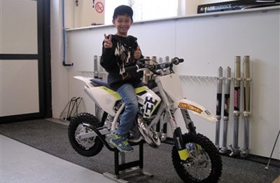 Übergabe der Bikes an die MX-Meister von Morgen!