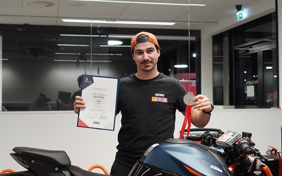 ausgezeichnete KINI Bike Welt Mitarbeiter - Bild 1 ausgezeichnete KINI Bike Welt Mitarbeiter - Bild 1