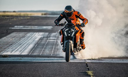 [NOUVELLE KTM 1390 SUPER DUKE]