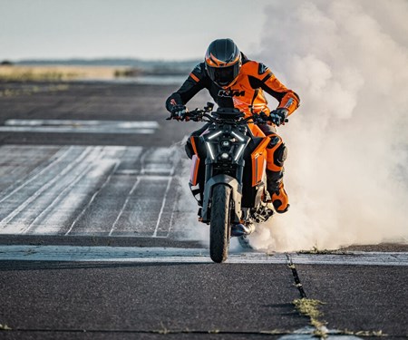 [NOUVELLE KTM 1390 SUPER DUKE]