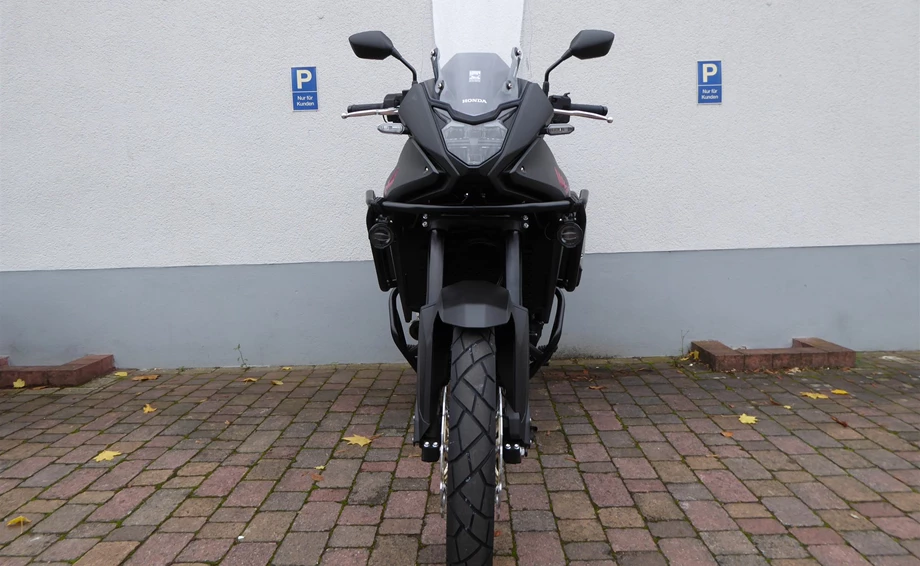 Honda XL750 Transalp  mit Urban- und Touringpaket  Bild 4: Honda XL750 Transalp  mit Urban- und Touringpaket