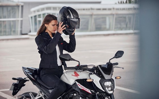 HONDA CB500 HORNET, Modelljahrgang 2024 - Bild 1