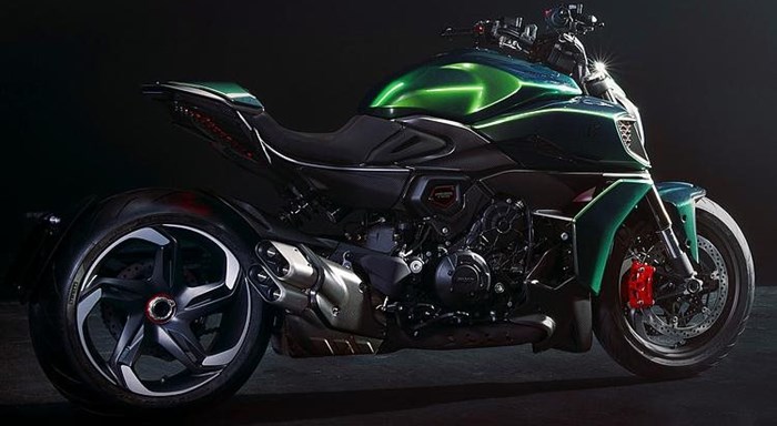 Diavel for Bentley: Bold inspires Bold