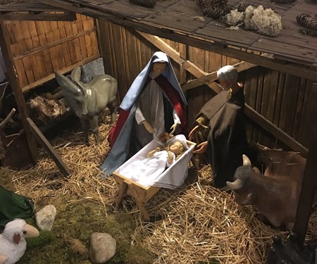 Wir wünschen einen schönen und gesegneten Heiligabend.