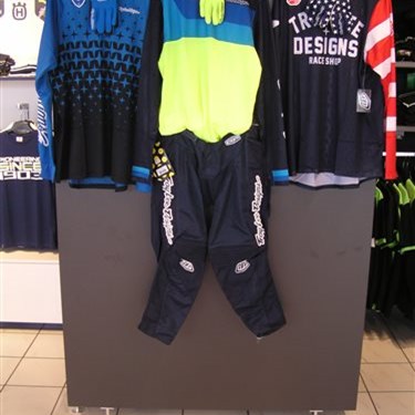 Neue Troy Lee Design MX Modelle eingetroffen! 