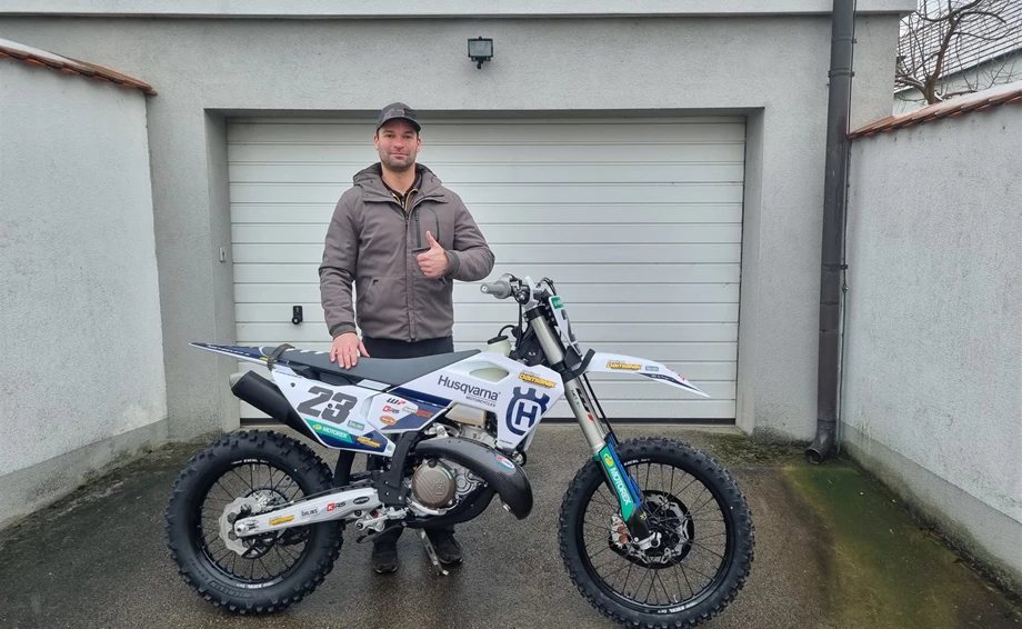 Eine Husqvarna TE 300 Pro / 2024 geht auf Reisen! Bild 1: Eine Husqvarna TE 300 Pro / 2024 geht auf Reisen!