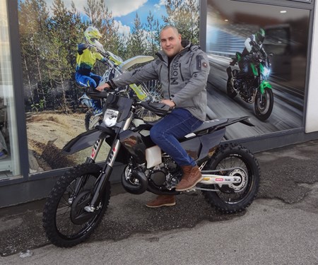 TE 300 Pro  incognito !!