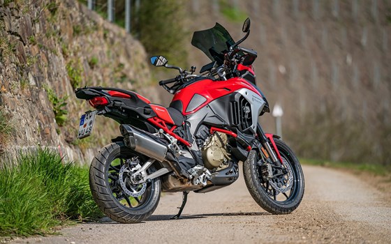 Mit Happy End! Puristisch, sportiv und überzeugend! - Bild 1