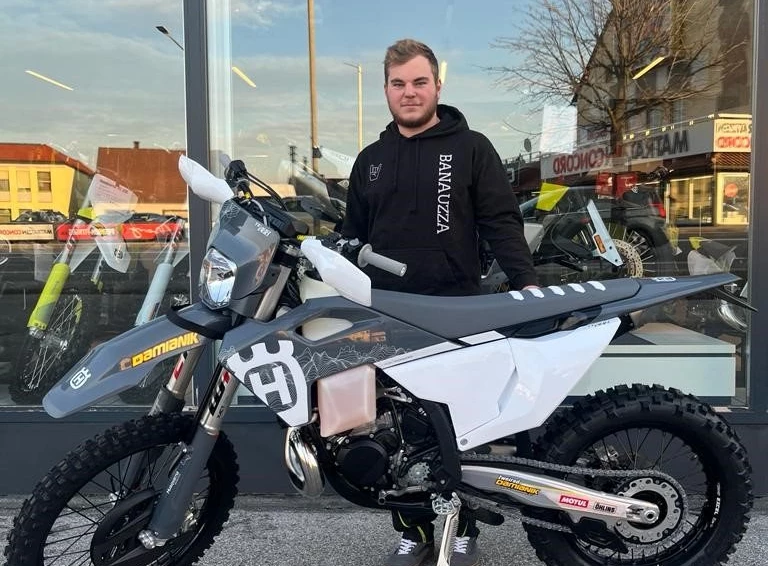 Wir sagen zu einen neuen Husqvarna Familienmitglied SERVUS !! Bild 1: Wir sagen zu einen neuen Husqvarna Familienmitglied SERVUS !!