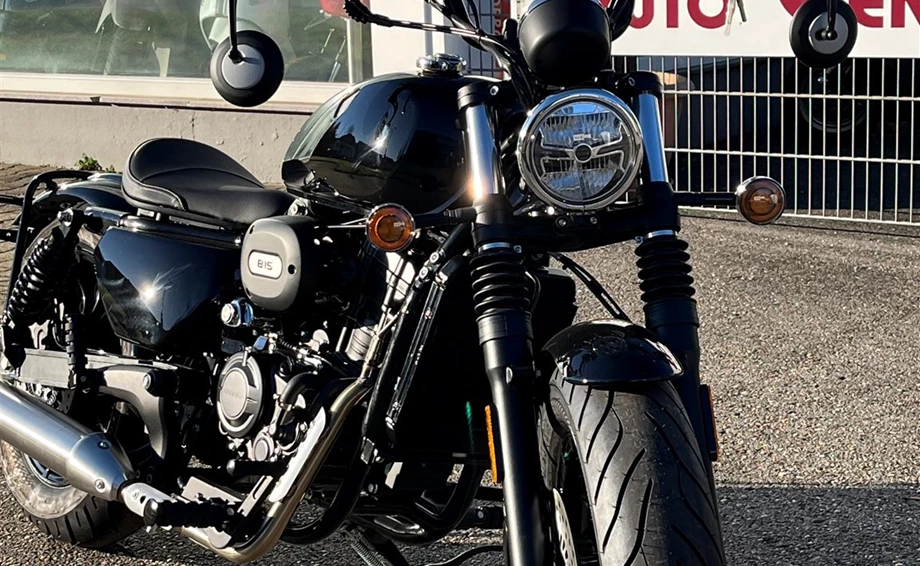 125er Bobber mit 15 PS und ABS von Hanway - auch mit Autoführerschein fahrbar  Bild 3: 125er Bobber mit 15 PS und ABS von Hanway - auch mit Autoführerschein fahrbar